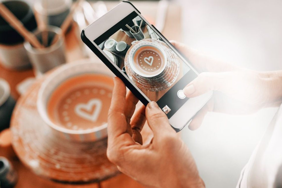 Social Media Marketing: 4 Best Ways to Promote Your Business in 2025